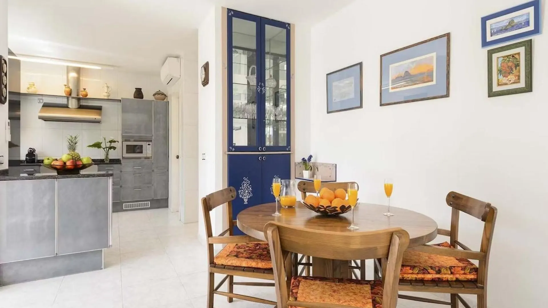 Majestic Villa Near San Antonio 0*, Sant Antoni de Portmany Hiszpania