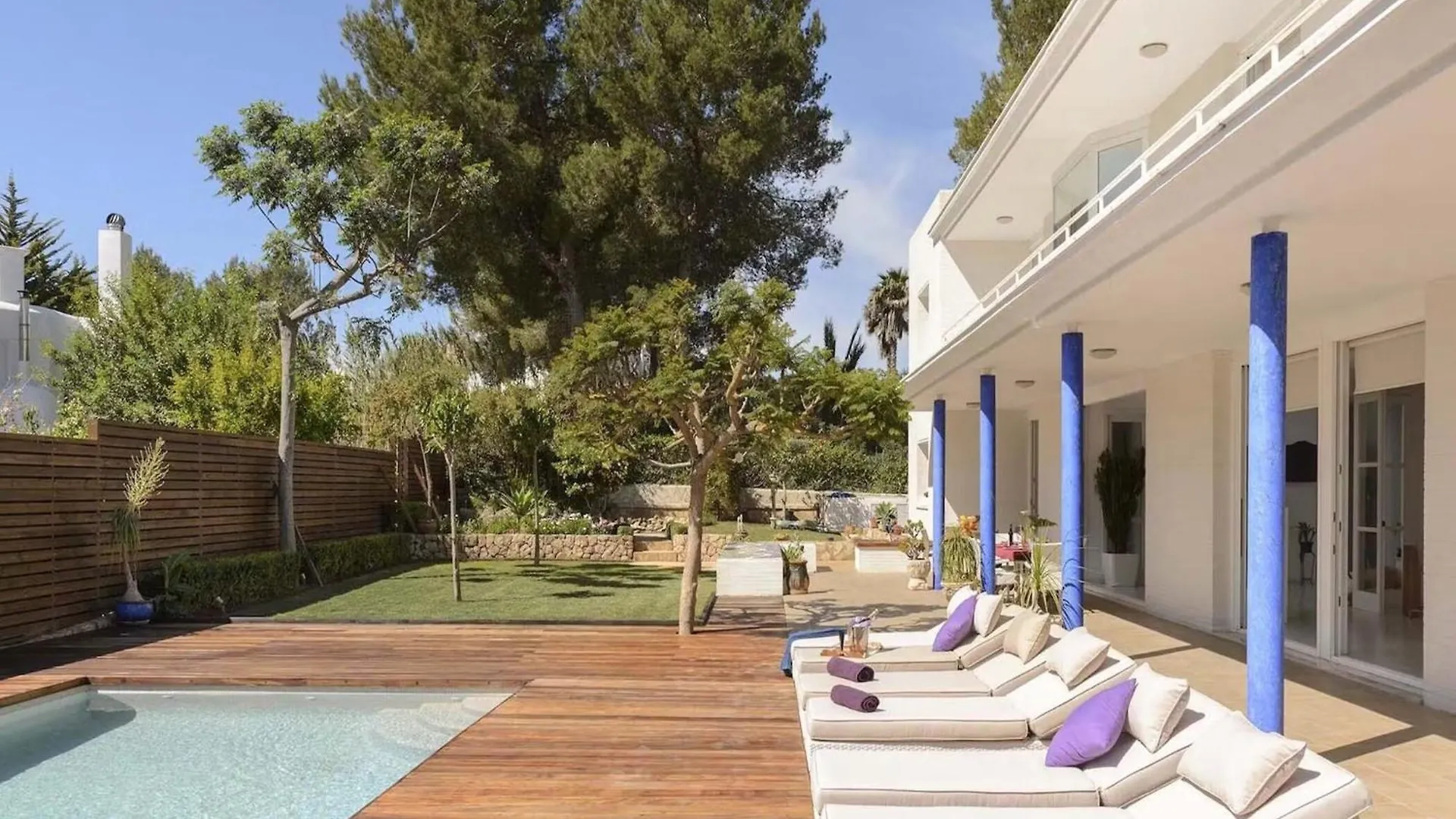 Majestic Villa Near San Antonio Sant Antoni de Portmany
