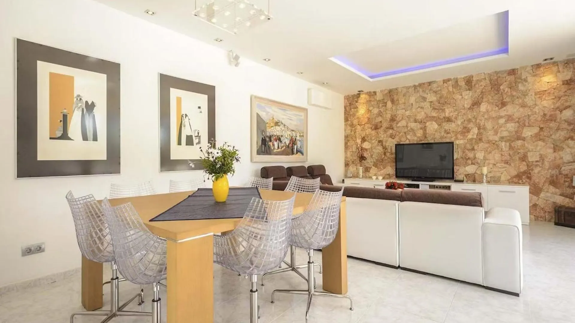 Majestic Villa Near San Antonio 0*, Sant Antoni de Portmany