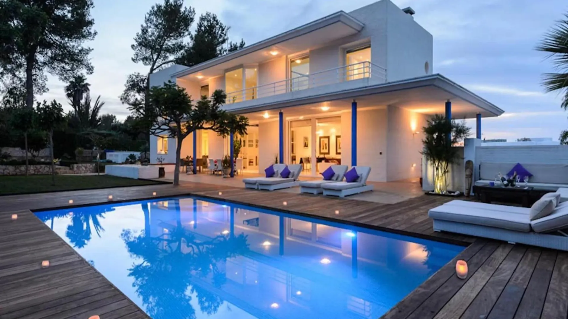 Majestic Villa Near San Antonio